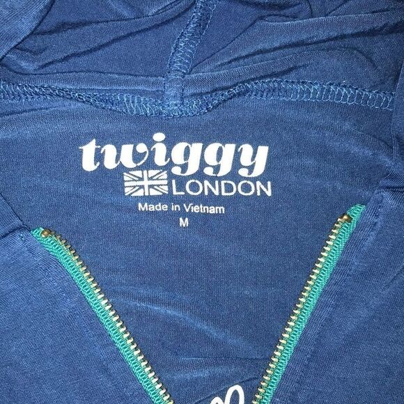 Twiggy London Hooded Poncho Sweater Hoodie Jacket - Picture 4 of 6